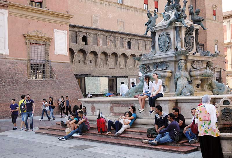 Bologna piazza